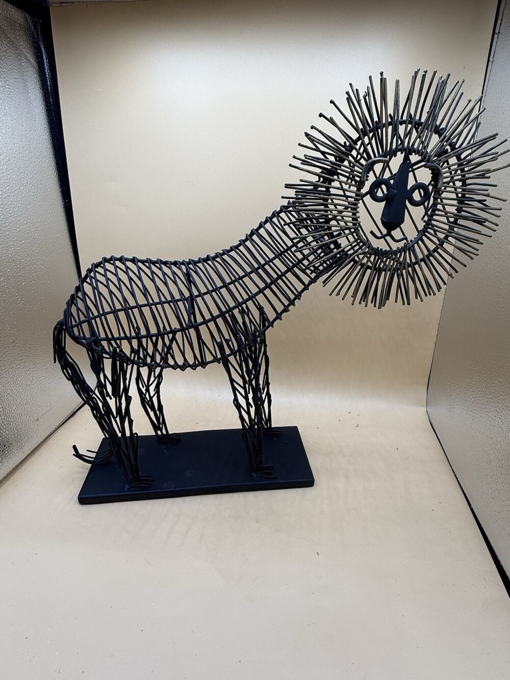 Metal Wire Lion Sculpture Black Safari Animal Art Decor Tabletop Statue